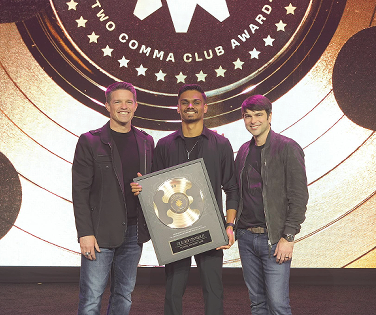 2CC stage award photo