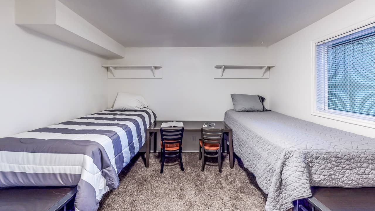 Shared rooms with desk space