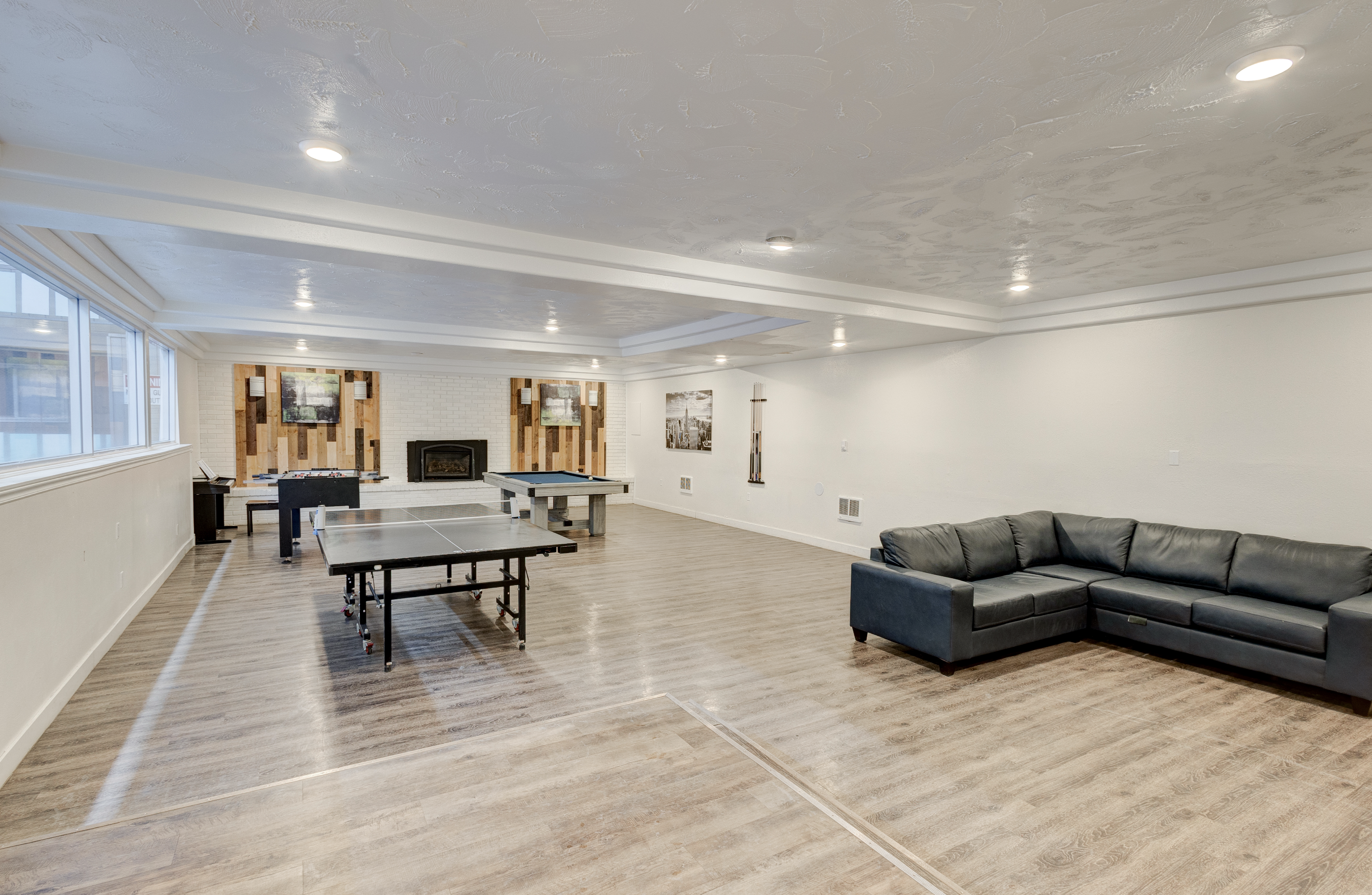 lounge with ping pong